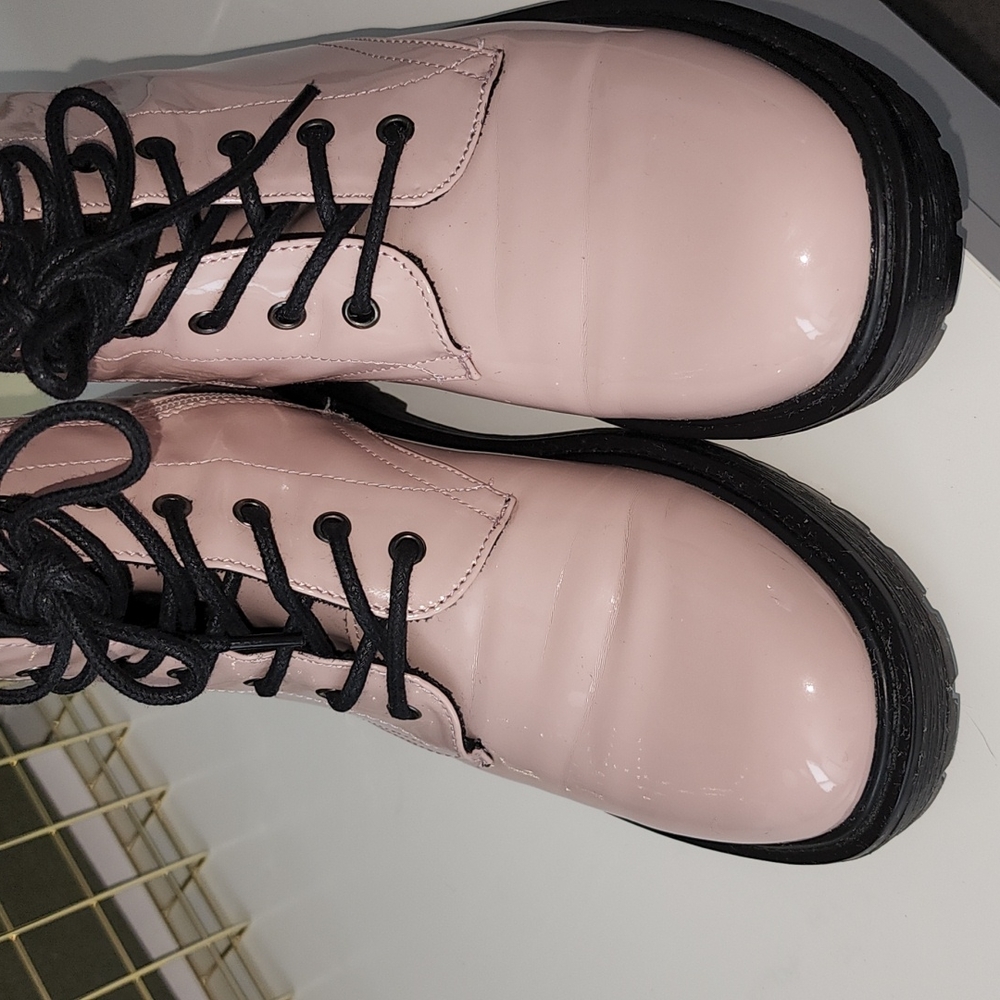 EUC - Princess Vera Wang Boots